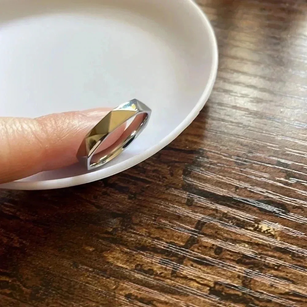❤️ NEW 2/$20 or 3/$25 Silver Ring Approx size 9